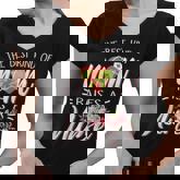 Awesome The Best Kind Of Mom Raises A Nurse Mom Women V-Neck T-Shirt