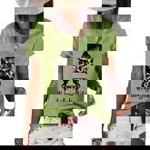 Hairstylist Lifes Mom Messy Bun Funny Mothers Day  Women's Short Sleeve Loose T-shirt