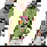 Messy Hair Woman Bun I Kiss Girls Mom Life Lgbt Mothers Day  Women's Short Sleeve Loose T-shirt