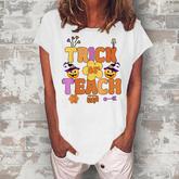 Groovy Halloween Trick Or Teach Retro Floral Ghost Teacher  V55 Women's Loosen Crew Neck Short Sleeve T-Shirt