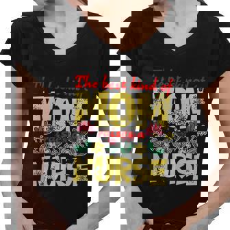 Best Kind Of Mom Raises A Nurse Mothers Day Flowers Rn Gifts Women V-Neck T-Shirt - Thegiftio