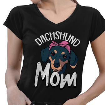 Dachshund Mom Dog Puppy Doggie Pet Animal Lover Doxie Mama Cute Gift Women V-Neck T-Shirt - Monsterry DE