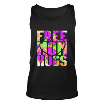 Free Mom Hugs Gift V3 Unisex Tank Top - Thegiftio UK