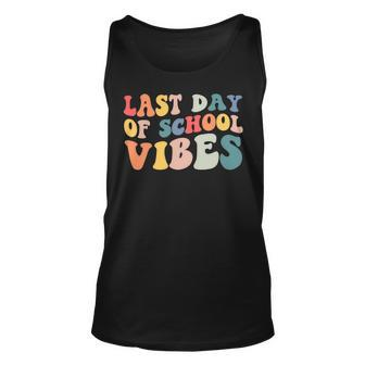 Retro Last Day Of School Vibes Summer Teacher Goodbye School Unisex Tank Top - Seseable
