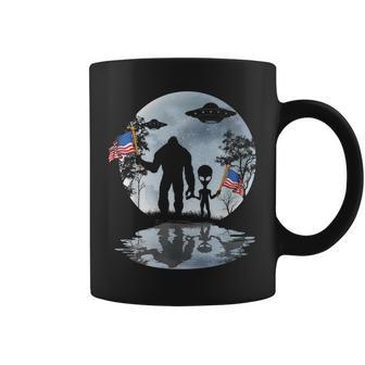 Alien Bigfoot Sasquatch Ufo Extraterrestrial Coffee Mug - Thegiftio UK