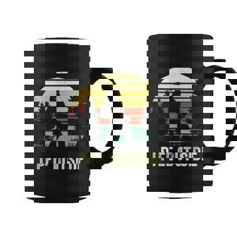 Retro Bigfoot Yeti Silhouette I Pee Outside Sasquatch Coffee Mug - Thegiftio UK