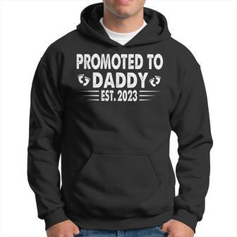 Promoted To Daddy 2023 Soon To Be Daddy 2023 First Time Dad Men Hoodie - Thegiftio UK