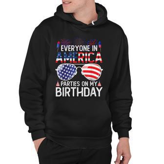 4Th Of July Birthday Gifts Funny Bday Born On 4Th Of July Hoodie - Seseable