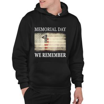 We Remember Funny Gift Salute Military Memorial Day Cute Gift Hoodie - Monsterry UK