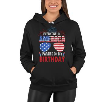4Th Of July Birthday Gifts Funny Bday Born On 4Th Of July Women Hoodie - Seseable