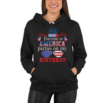 4Th Of July Birthday Gifts Funny Bday Born On 4Th Of July Women Hoodie - Seseable