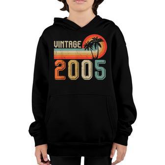 Vintage 2005 17Th Birthday Gift Boys Girls 17 Year Old Retro Youth Hoodie - Thegiftio UK