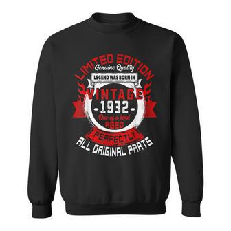 90Th Birthday Gift Vintage Legends Born In 1932 90 Years Old Sweatshirt - Seseable