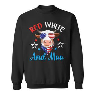 Red White And Moo 4Th Of July Cow Usa Flag Farmer Patriotic V2 Sweatshirt - Seseable