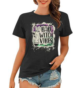 Halloween Bad Witch Vibes Peace Hand Sign Halloween Bleached Women T-shirt - Seseable
