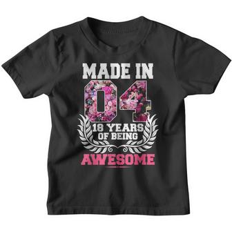 18Th Birthday Gift N Girl Born In 2004 Floral 18 Year Old  Youth T-shirt