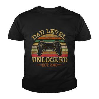 Dad Level Unlocked Est 2023 Funny New Dad Fathers Day Youth T-shirt - Thegiftio UK