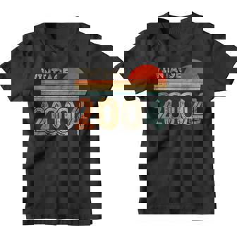 Vintage 2004 Made In 2004 18Th Birthday Gift 18 Year Old Youth T-shirt - Thegiftio