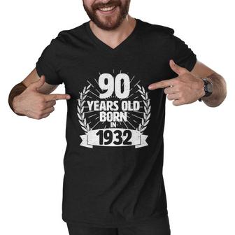 Vintage Wreath 90 Years Old Born In 1932 90Th Birthday Graphic Design Printed Casual Daily Basic Men V-Neck Tshirt