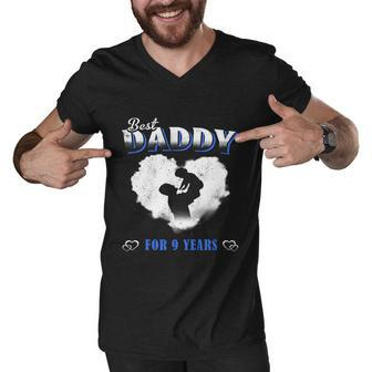 Father Baby Best Dad Daddy For 9 Years Happy Fathers Day Gift Graphic Design Printed Casual Daily Basic Men V-Neck Tshirt
