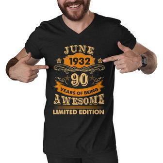 June 90 Year Old Vintage 1932 90Th Birthday Men V-Neck Tshirt - Seseable