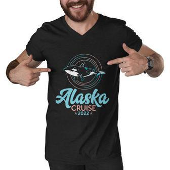 Killer Whale Orcas Matching Family Group Alaska Cruise 2022 Gift Men V-Neck Tshirt - Monsterry DE