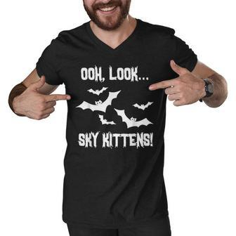 Ooh Look Sky Kittens Funny Halloween Bats Costume Men V-Neck Tshirt - Thegiftio UK