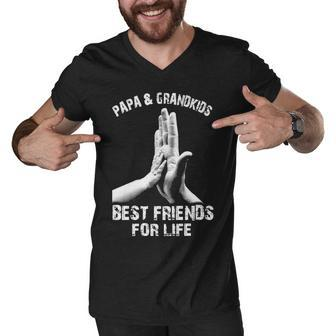 Papa And Grandkids - Best Friends Men V-Neck Tshirt - Seseable