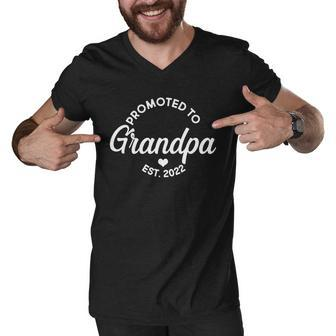 Promoted To Grandpa Est 2022 New Baby Men V-Neck Tshirt - Monsterry AU