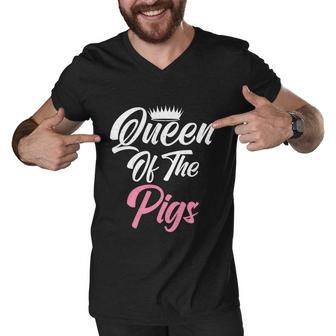 Queen Of The Pigs Pig Owner Pig Farmer Pig Mom Gift Graphic Design Printed Casual Daily Basic Men V-Neck Tshirt - Thegiftio UK