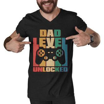 Retro New Dad Level Unlocked Video Gamer Tshirt Men V-Neck Tshirt - Monsterry DE