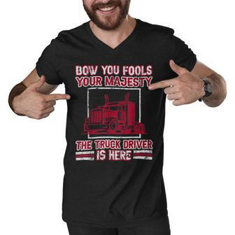 Trucker Trucker 18 Wheeler Freighter Truck Driver V2 Men V-Neck Tshirt - Seseable