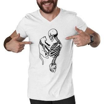 Funny Skeleton Holding A Cat Cat Lover Cat Mom Halloween Men V-Neck Tshirt - Thegiftio UK