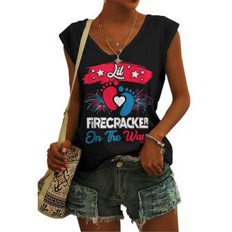 4Th Of July Pregnancy Patriotic Lil Firecracker On The Way Women's Vneck Tank Top - Seseable