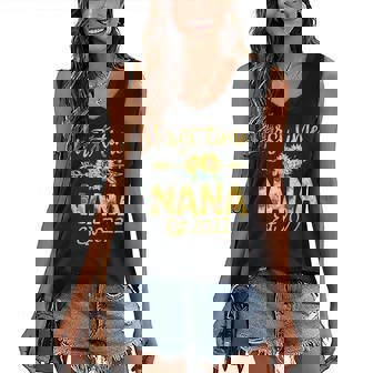 First Time Nana Est 2022 Sunflower Promoted To Mommy Women's V-neck Casual Sleeveless Tank Top - Thegiftio