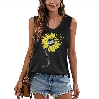 In A World Full Of Grandmas Be A Grammy Happy Mothers Day Women's V-neck Casual Sleeveless Tank Top - Thegiftio UK