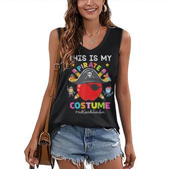 Pirate 2Nd Grade Teacher Spooky Halloween Costume Pirate Day Women's V-neck Casual Sleeveless Tank Top - Thegiftio UK