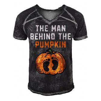 Mens The Man Behind The Pumpkin Dad Halloween Pregnancy Reveal  Men's Short Sleeve V-neck 3D Print Retro Tshirt