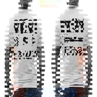 Mom Est2022 Mom Gender Baby Baby Announcement Men's T-shirt Back Print - Thegiftio UK