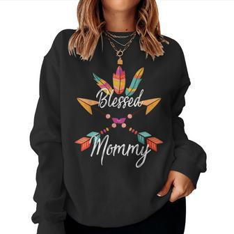 Blessed Mommy Thanksgiving Arrow Matching Family Gifts  Women Crewneck Graphic Sweatshirt