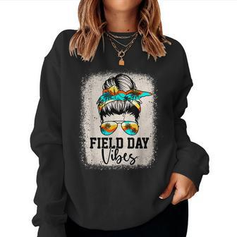 Field Day Vibes Funny For Teacher Kids Field Day 2022 V2 Women Crewneck Graphic Sweatshirt - Thegiftio UK