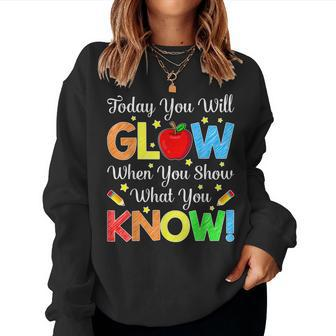 Show What You Know Funny Exam Testing Day Students Teachers Women Crewneck Graphic Sweatshirt - Thegiftio UK