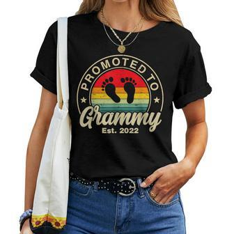 Promoted To Grammy Est 2022 Women Vintage First Time Grandma Women T-shirt - Thegiftio UK