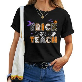 Trick Or Teach Teacher Halloween Costume 2022 Women T-shirt - Thegiftio UK