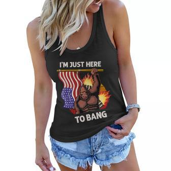 Im Just Here To Bang Funny 4Th Of July Patriotic Bigfoot Women Flowy Tank - Monsterry