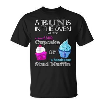 Cupcake Or Stud Muffin Gender Reveal Boy Or Girl T-shirt - Thegiftio UK