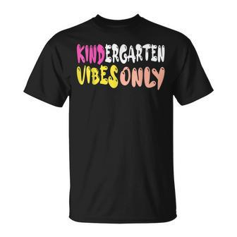 Hello Kindergarten First Day Of Kindergarten Vibes Only Kind V3 T-shirt - Thegiftio UK