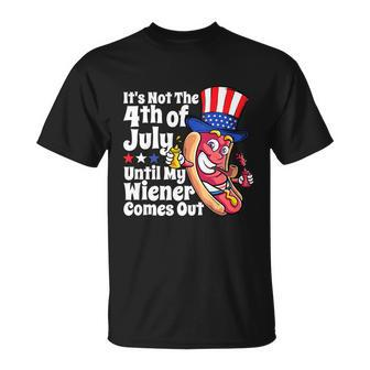 Mens Funny 4Th Of July Hot Dog Wiener Comes Out Adult Humor Gift Unisex T-Shirt - Monsterry DE
