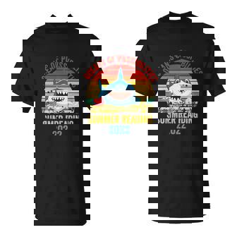 Summer Reading 2022 Vintage Retro Teacher Shark Book T-Shirt - Thegiftio