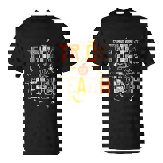Trick Or Teach Cute Halloween Teacher T-Shirt - Thegiftio